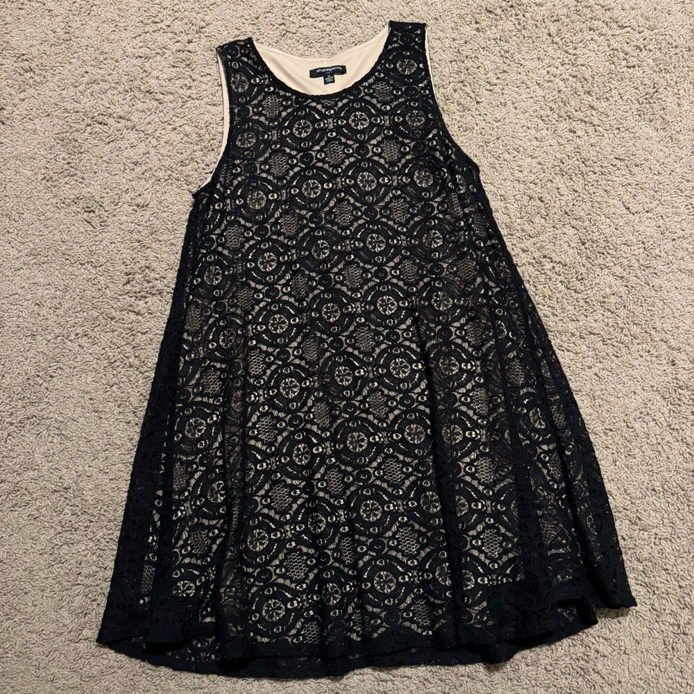 EUC Sharango lace overlay swing dress, sz 14 black and beige